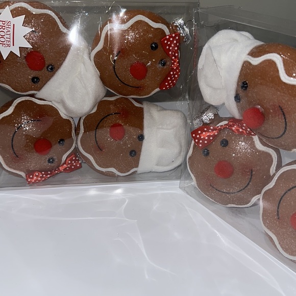 🌸NEW hobby lobby bundle or 4 pockets of gingerbread ornaments 4 in each pocket - Picture 4 of 11